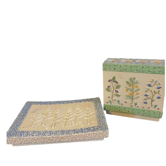 Vintage Shabby Chic Pastel Floral Embossed Decorative Toothbrush & Soap Dish - Picture 2 of 15